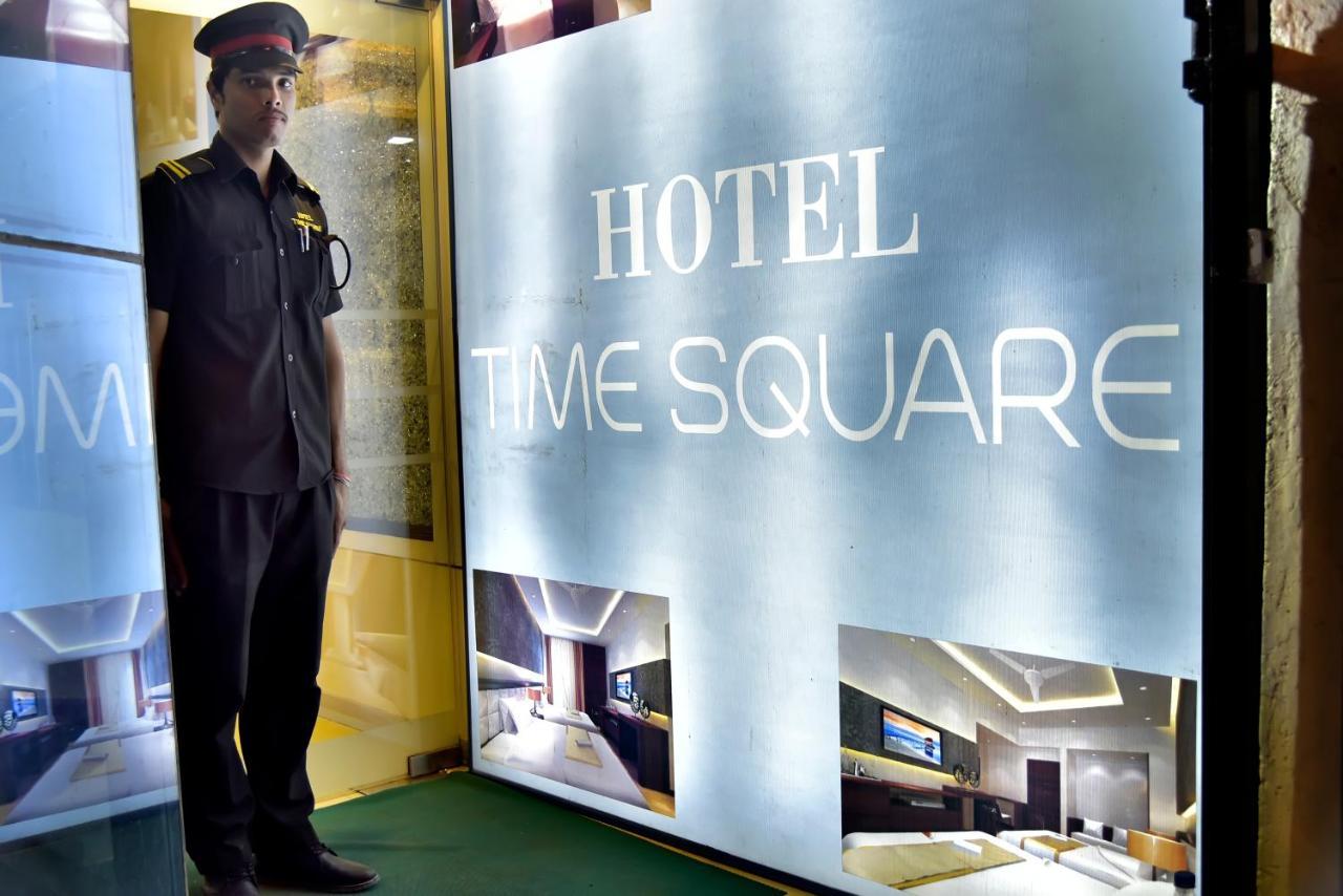 Fabexpress Time Square Hotel ธาเน ภายนอก รูปภาพ