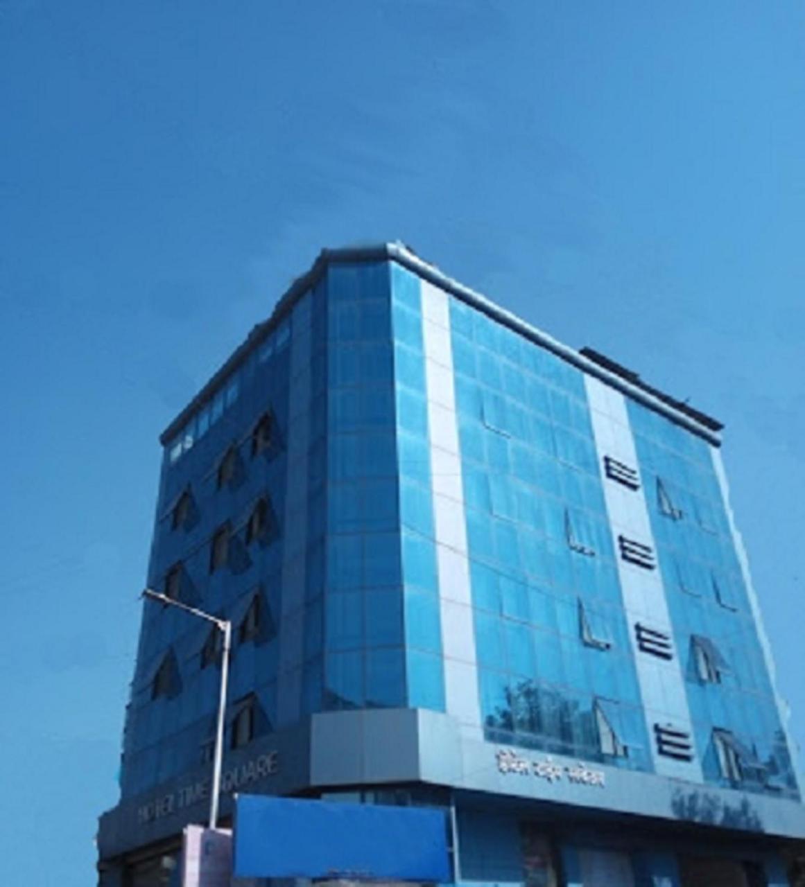 Fabexpress Time Square Hotel ธาเน ภายนอก รูปภาพ